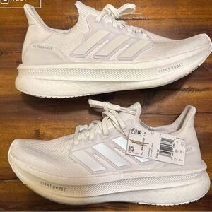 BRAND NEW Adidas Ultraboost Light Triple White/Cloud White Shoes size 11W/9.5M